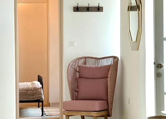 Kiti Traditional Residences