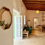 Kiti Traditional Residences *
