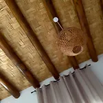 아파트 Traditional Residences *