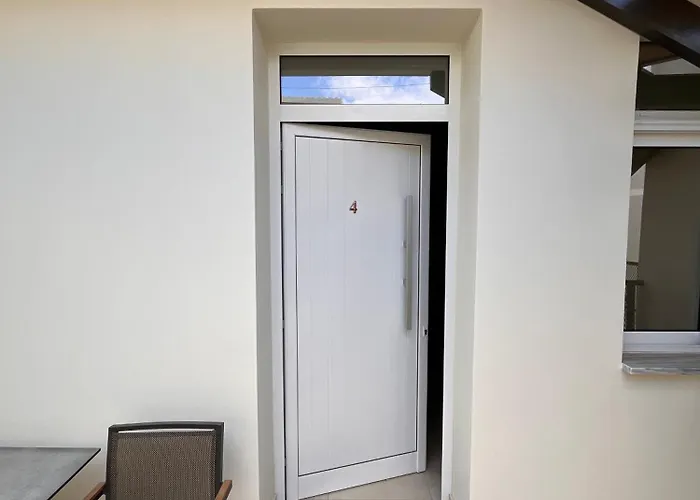 Kiti Traditional Residences