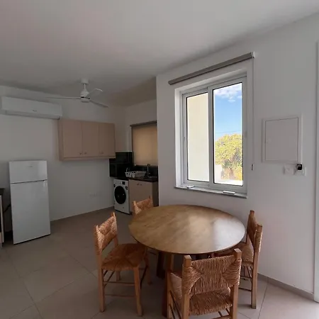 Kiti Traditional Residences